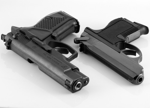 Non Lethal Pistole (travmatik.com, by-sa). Non Lethal Pistole (travmatik.com, by-sa).