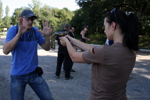 3. Останавливающее действие пуль, в том числе резиновых 9 мм P.A. 3. Останавливающее действие пуль, в том числе резиновых 9 мм P.A.